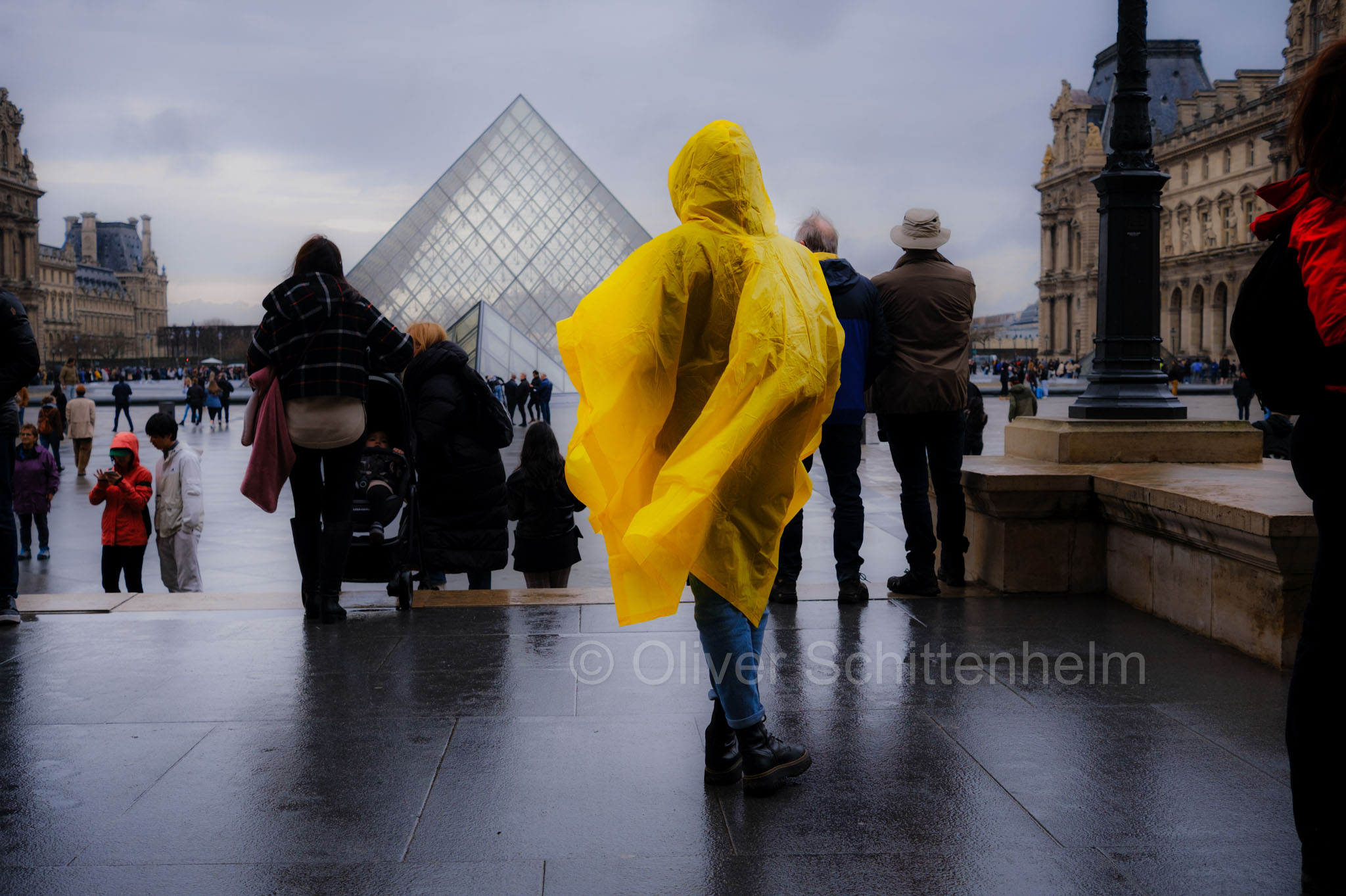 @ Louvre <br/>f4.5 &spades; 28mm &diams; 1/500s &clubs; ISO 640  &hearts; &copy; OS.