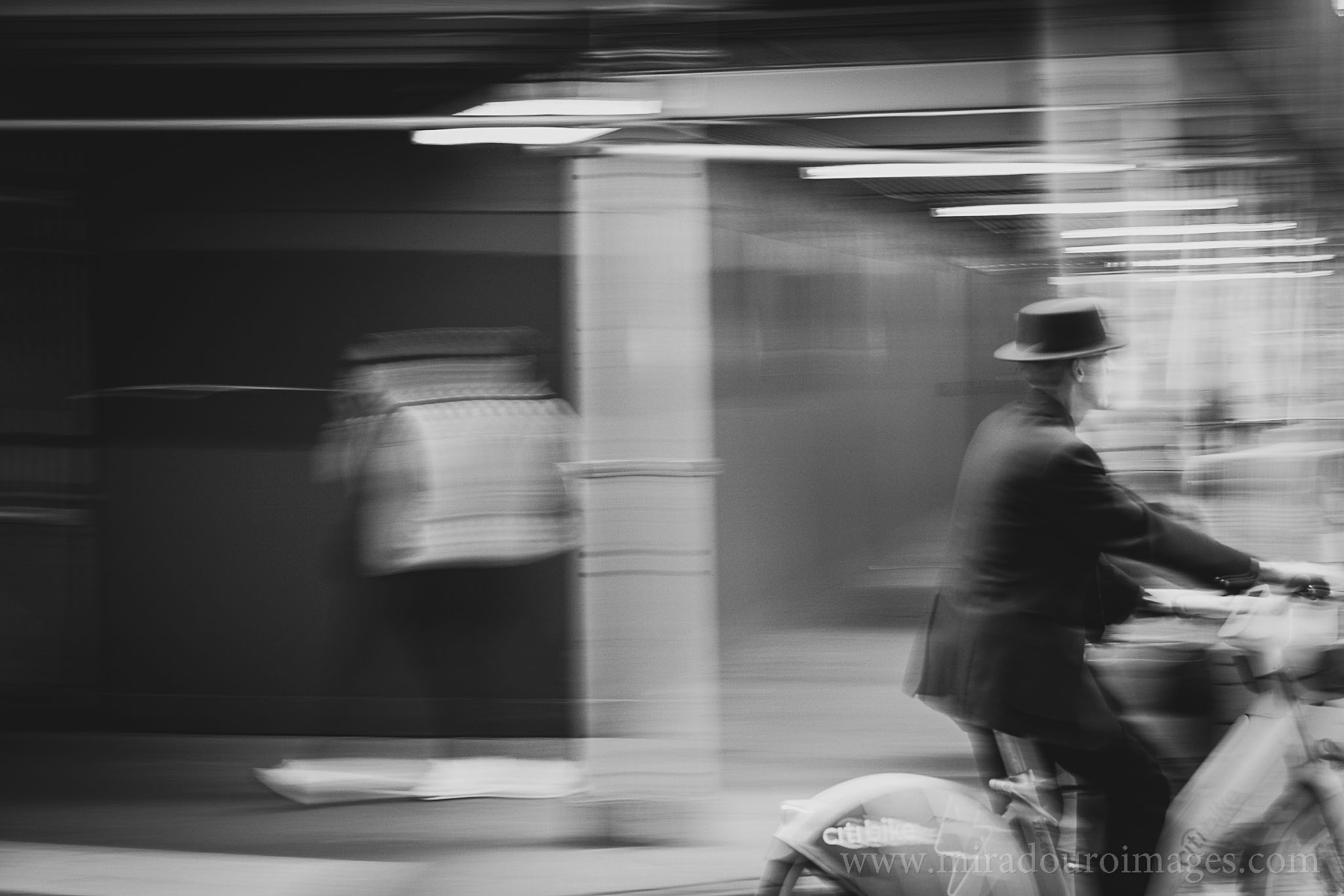 @ downtown manhattan</br>f8 &spades; 55mm &diams; 1/9s &clubs; ISO 500 - ⅔ EV
 &hearts; &copy; OS.